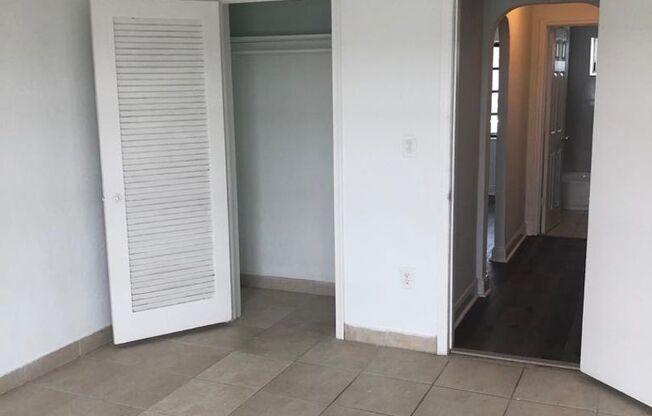 1 bed, 1 bath, 700 sqft, $1,900