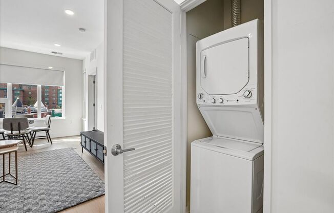 2 beds, 2 baths, 701 sqft, $3,099, Unit 401