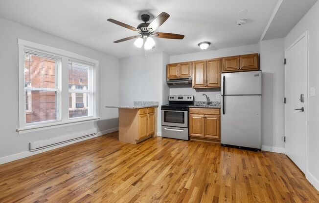 Studio, 1 bath, 250 sqft, $1,250, Unit 7450-26