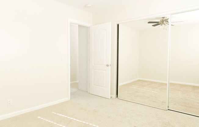 2 beds, 2 baths, 945 sqft, $2,650, Unit 57-203
