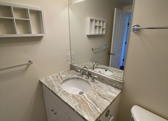 2 beds, 2 baths, 1,067 sqft, $3,850, Unit 809