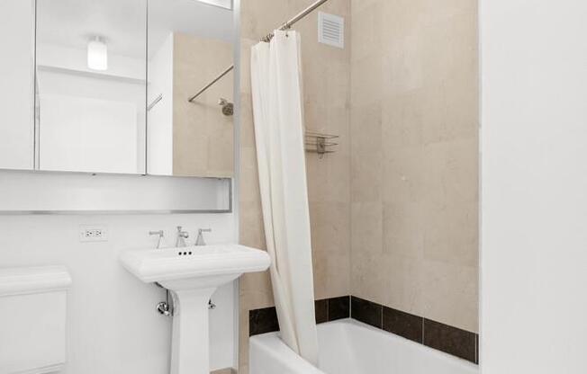 1 bed, 1 bath, 729 sqft, $6,150, Unit 10B