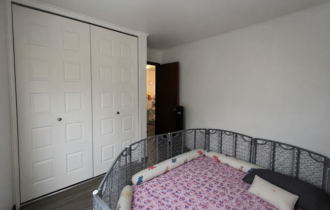 1 bed, 1 bath, $975, Unit 77