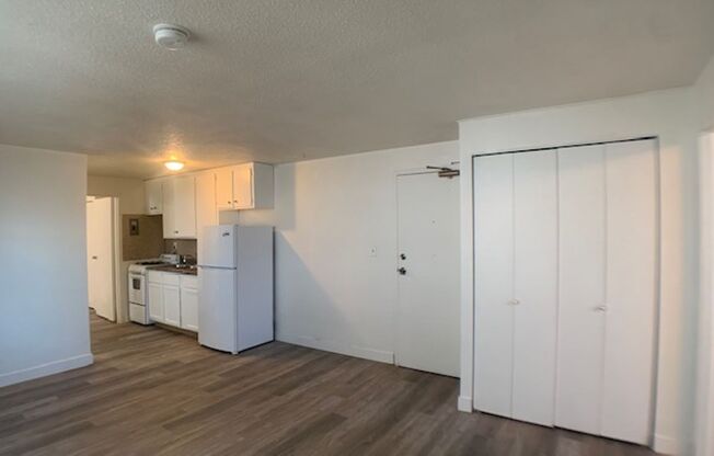 405 Fairview Ave N