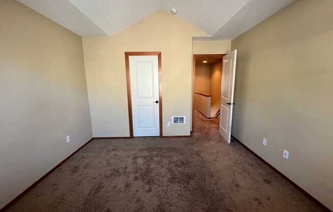 2 beds, 2.5 baths, $1,900