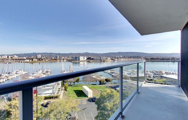 2 beds, 1 bath, 1,042 sqft, $3,440, Unit 212