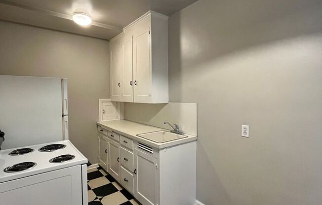 1 bed, 1 bath, $1,345, Unit 007