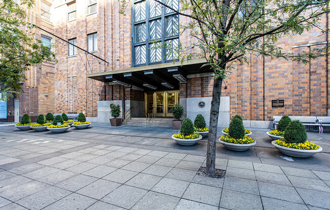 Studio, 1 bath, $3,250, Unit 35G
