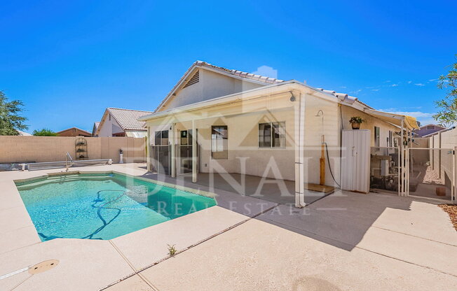 3 beds, 2 baths, 1,609 sqft, $2,195