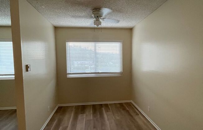 1 bed, 1 bath, 700 sqft, $2,095, Unit 19 Move In Special !!! $499.99 Sec. Deposit O.A.C !!!! visit us today or call 562-810-3201