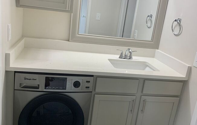 2 beds, 2 baths, 853 sqft, $1,600, Unit 615