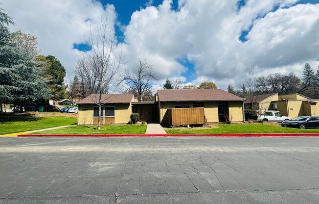 Woodridge East Apartments