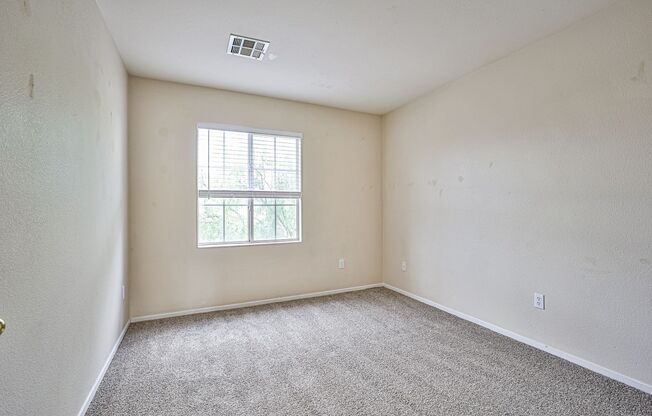 BEAUTIFUL TWO STORY HOME LOCATED IN GATED COMMUNITY FOR RENT