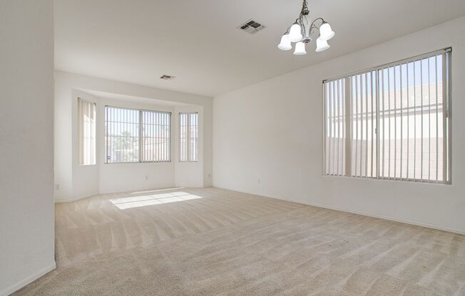 Great 4 Bedroom Family home 1 level available in Glendale June 1st!!!  New carpet being installed before move in!!!  Great Floor plan!!!