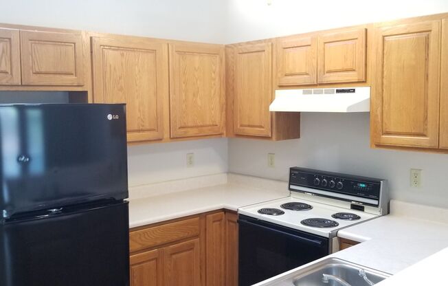 4 beds, 2 baths, 861 sqft, $1,400, Unit #3