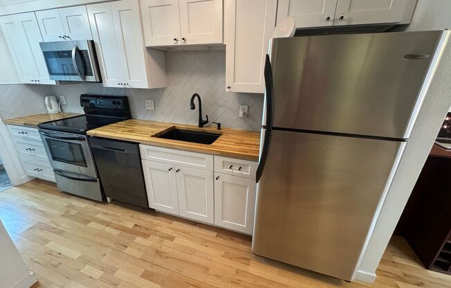 1 bed, 1 bath, $1,800, Unit # 303