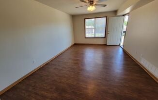 2 beds, 1 bath, $750, Unit 712 Cedar Dr Apt D