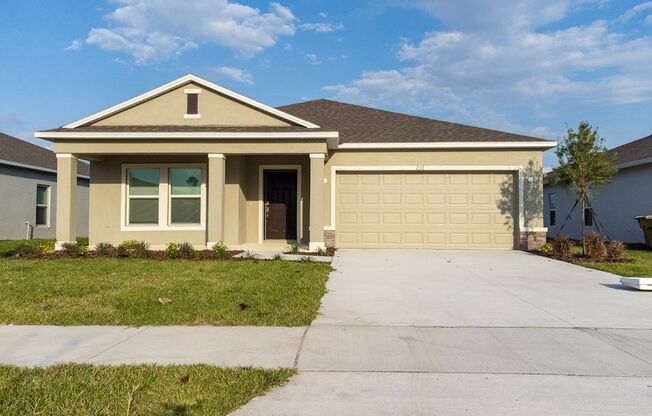 4 Bedroom/2 Bath Home with WaterView in Stepping Stone of Poinciana