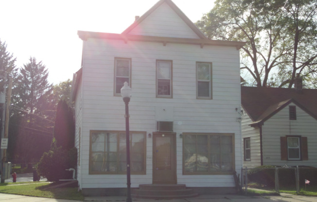 3581 S KINNICKININIC AVE