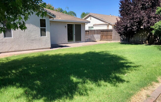 3 beds, 2 baths, $2,050