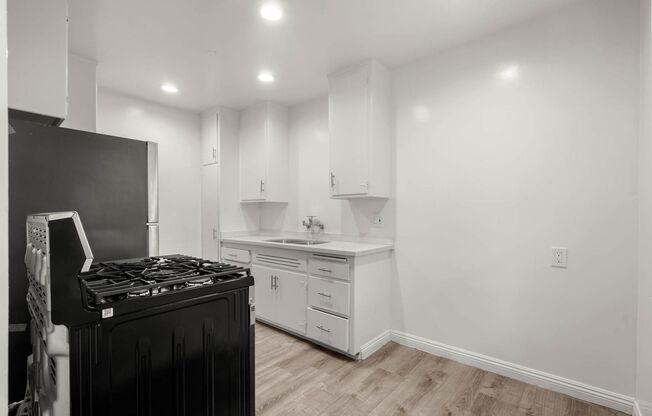 1 bed, 1 bath, $2,000, Unit 02