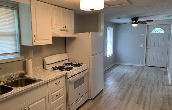 Newly Remodeled, 1 Bedroom 1 Bathroom Home with a Study!!!