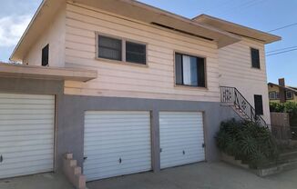 2 beds, 1 bath, $2,700, Unit 1209 Poli Street