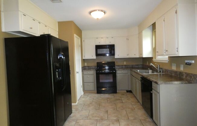 3 beds, 2 baths, $1,500