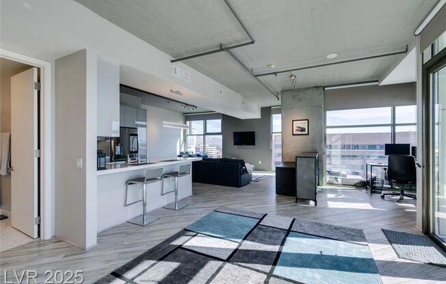 1 bed, 2 baths, $2,977, Unit Juhl Highrise