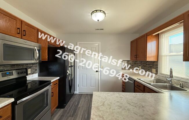 3 beds, 2 baths, $1,595