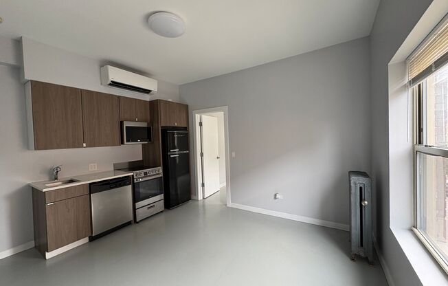 1 bed, 1 bath, $1,450, Unit 316