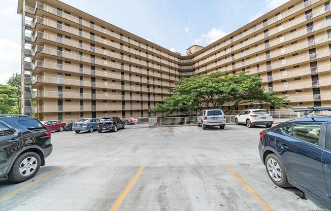 3 beds, 2 baths, $2,650, Unit Unit A405