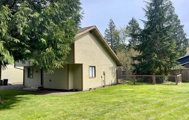 Bainbridge Island charmer ....delightfully Northwest 3 bedroom home now available