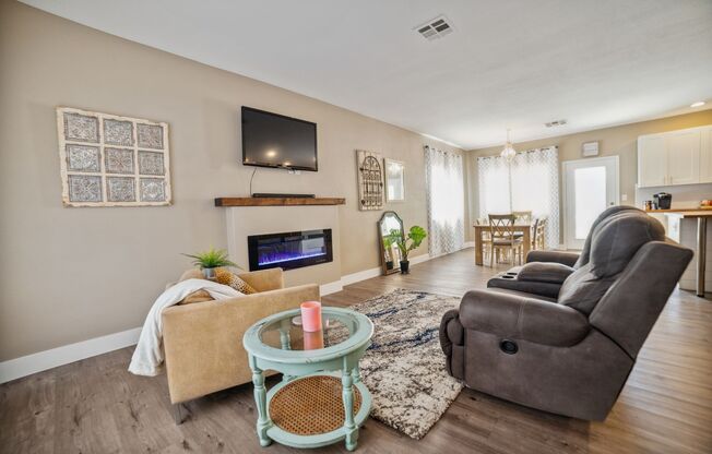 4 bedroom remodeled home with oversized lot and covered patio!