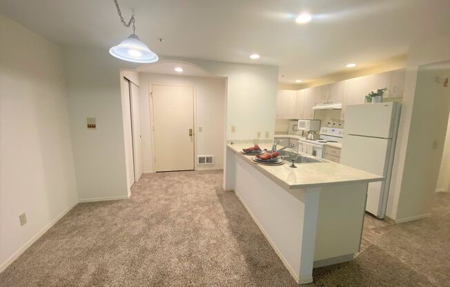 2 beds, 2 baths, 1,022 sqft, $2,495, Unit C 102