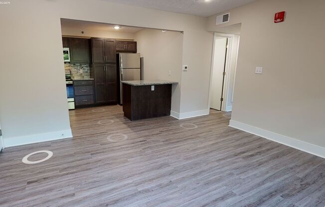 2 beds, 1 bath, $1,050, Unit #16