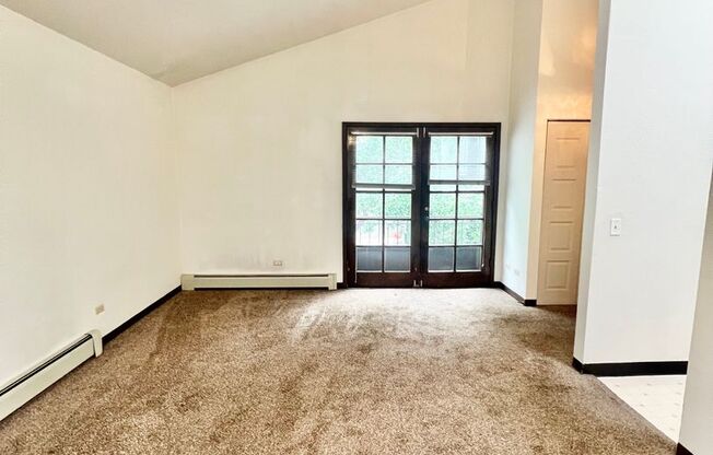 1 bed, 1 bath, 750 sqft, $1,350