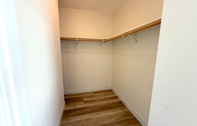 2 beds, 2 baths, $1,400, Unit APARTMENT 1110