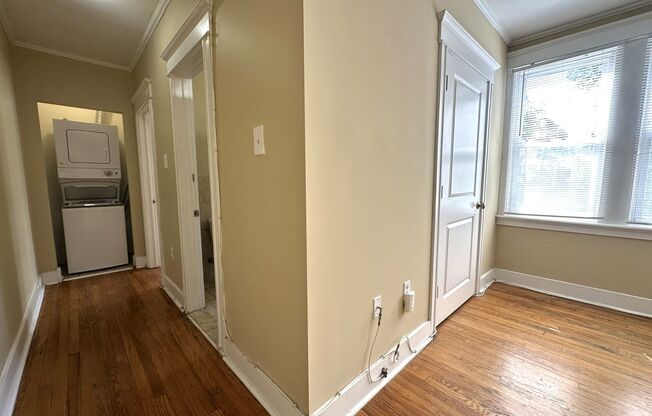 1 bed, 1 bath, 635 sqft, $1,360, Unit Apt C-14
