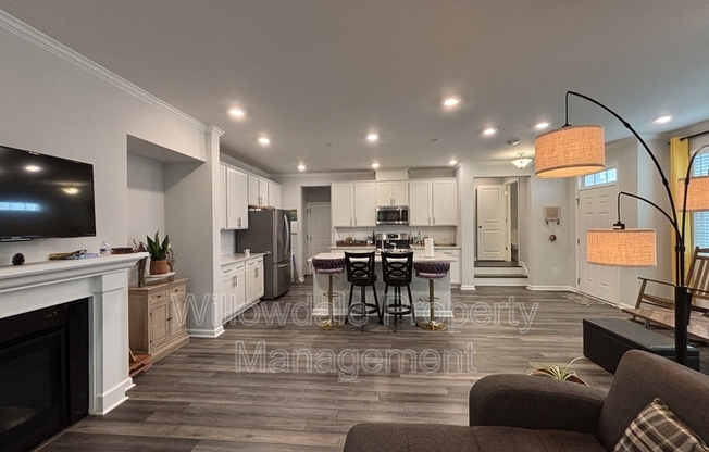 203 GREMAR DR