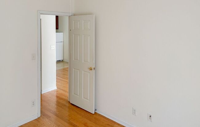 1 bed, 1 bath, 545 sqft, $1,935, Unit 3924-2W