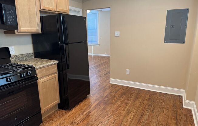 1 bed, 1 bath, $1,349, Unit New Street Commons