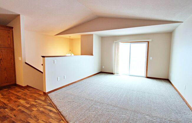 4 Bedroom Townhome!