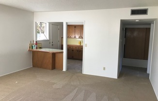 2 beds, 1 bath, $1,900