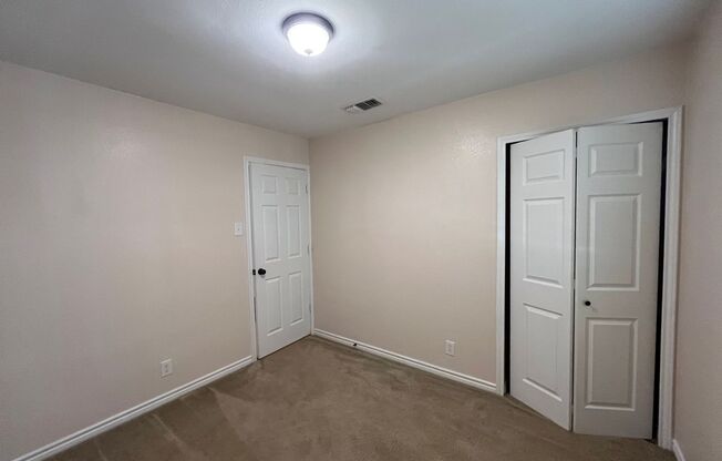 3 beds, 1 bath, $1,500