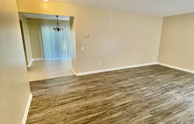 Must see this 2 Story 4 Bedroom 2.5 Bath Home in the Garden Park Neighborhood
