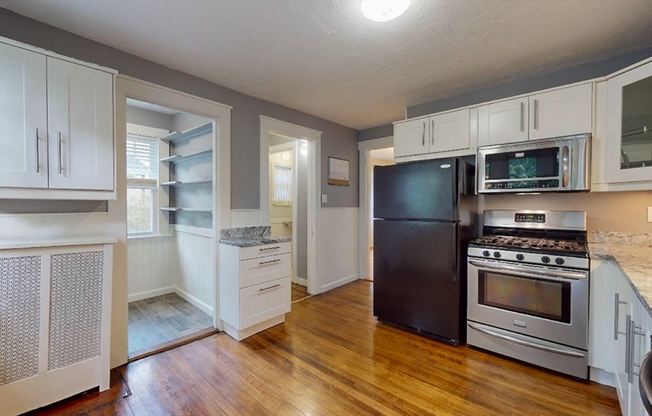 54 BEECHING ST