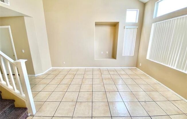 ADORABLE 3 BEDROOM 2.5 BATHROOM LOCATED IN A GATED COMMUNITY IN NORTH LAS VEGAS