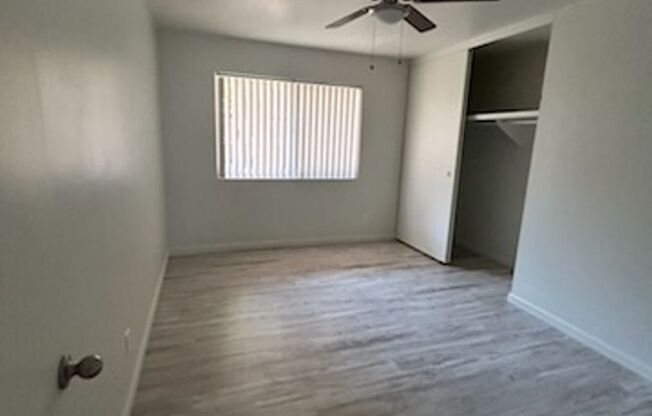 2 beds, 1 bath, 720 sqft, $1,245, Unit 11