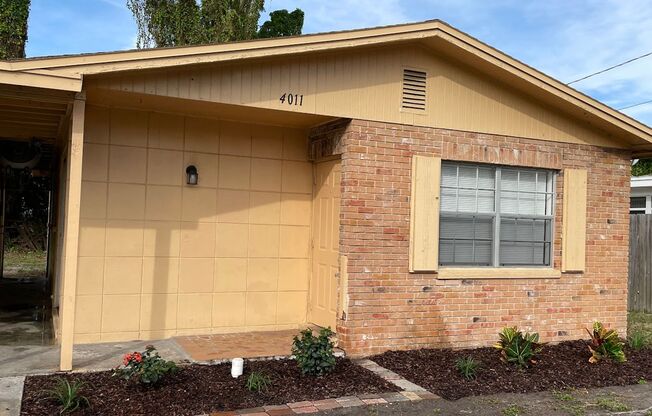 Location!   3 bedroom, 1 bath home